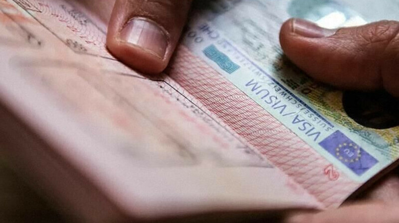 Евросоюз запретил «мультишенген» для россиян