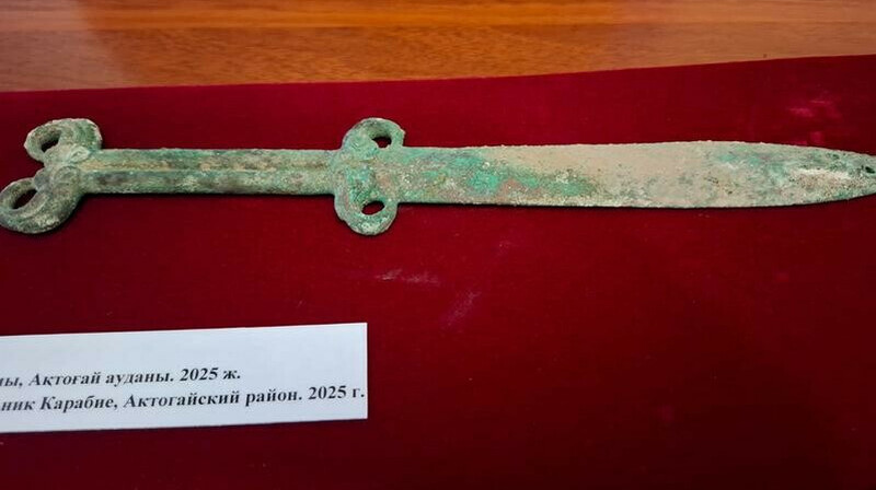 Археологи нашли в Казахстане воина с мечом и золотом — сенсация после многих лет тишины