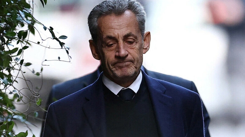 Саркози освободили из тюрьмы