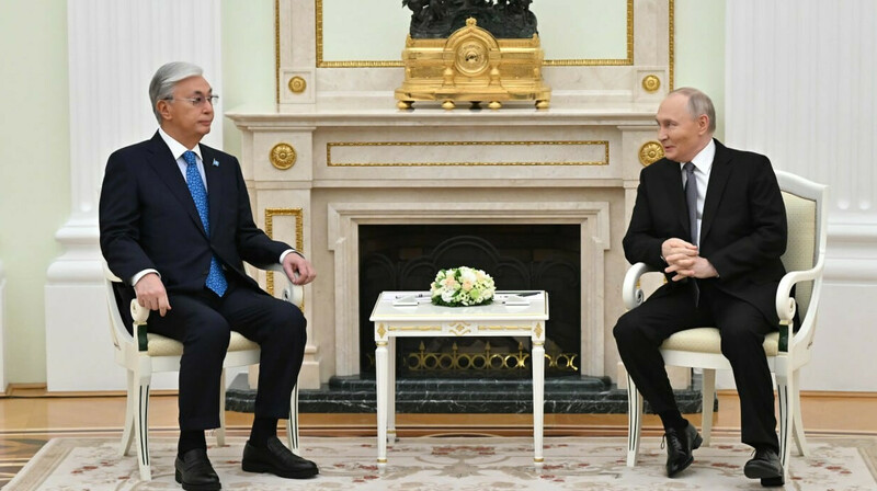 Путин и Токаев провели неформальную встречу в Москве