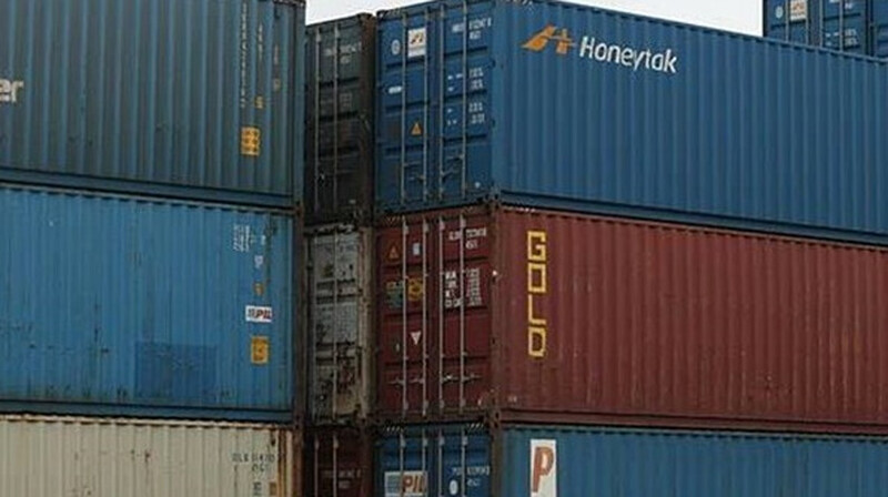 Импорт в Казахстан вырос, экспорт упал на 5,1%