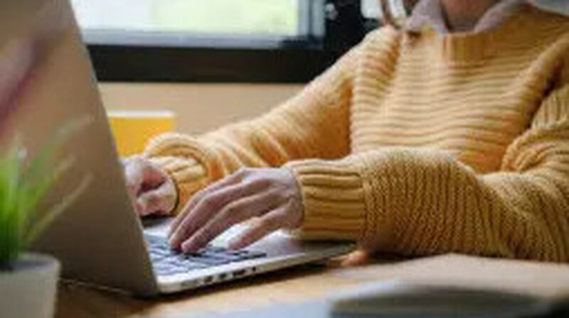 Почти 1,5 тысячи классов перевели на дистанционку в Казахстане