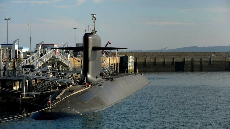 Франция не смогла сбить дроны над базой с ядерными подлодками