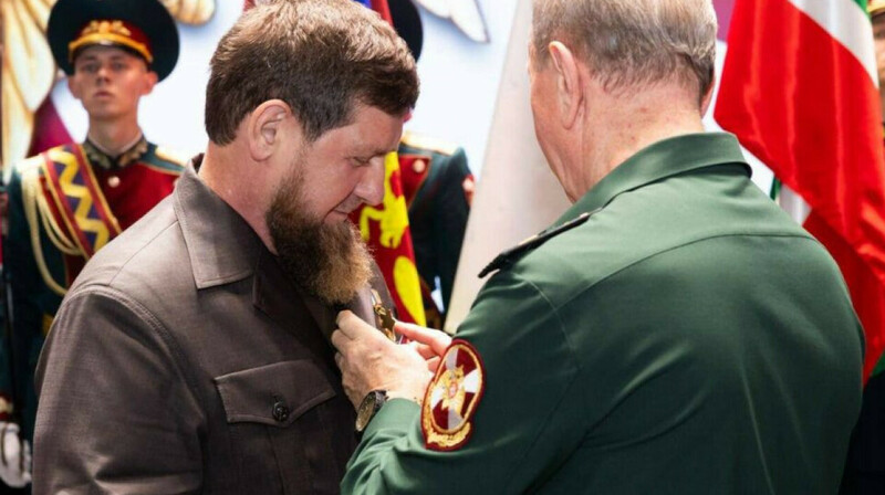 Кадырова наградили очередной медалью