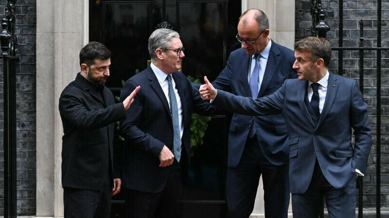Макрон, Мерц и Стармер обсудили с Трампом мирную инициативу США