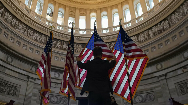 США планируют проверять соцсети иностранцев перед въездом