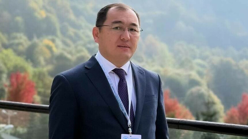 Айбек Смадияров покинул пост представителя МИД Казахстана