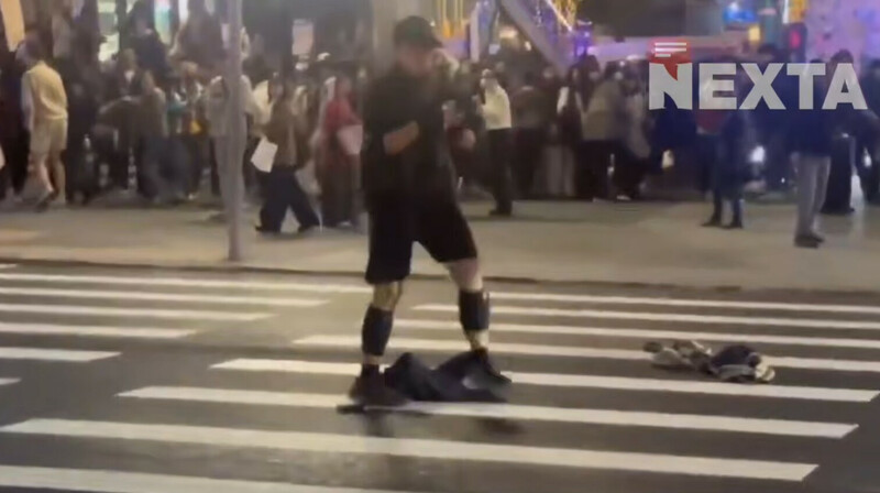 В центре Тайбэя мужчина напал на людей с ножом: трое погибших