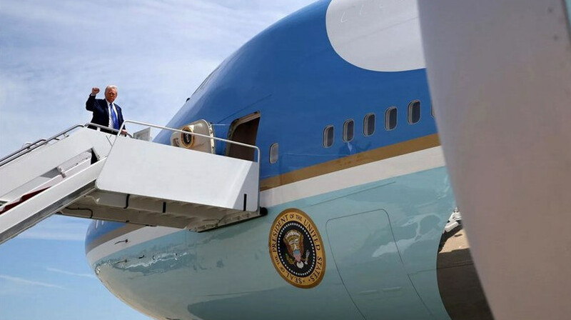 Трамп летит во Флориду на переговоры по Украине