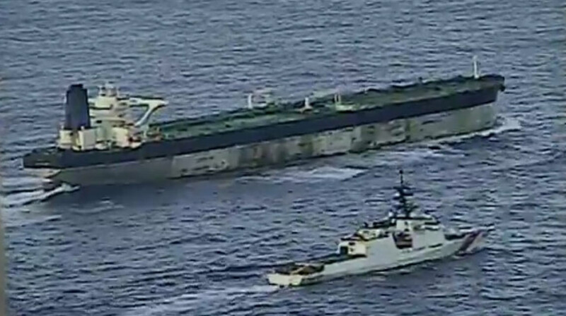 Среди экипажа задержанного США танкера «теневого флота» РФ граждане Украины