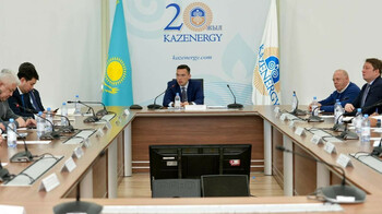 Власти и бизнес обсудили роль отечественных компаний в нефтегазохимии