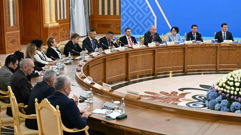 Токаев обсудил парламентскую реформу: казахстанцы прислали 1,6 тысячи обращений