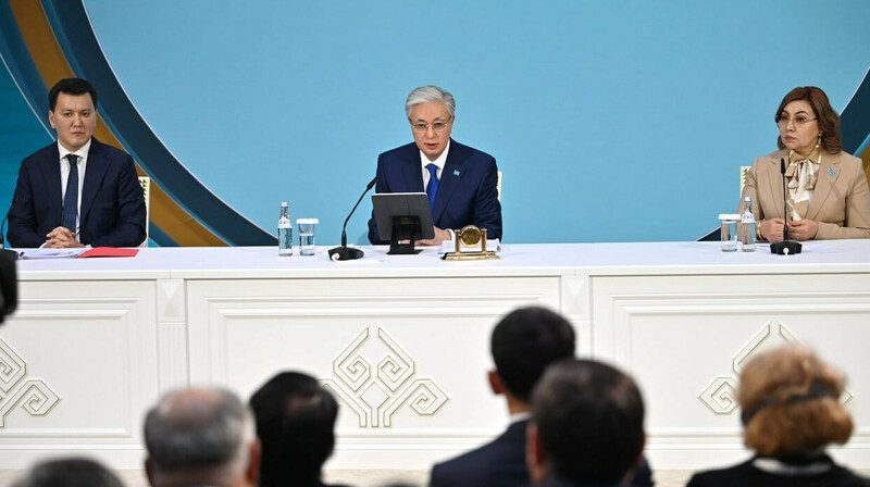 Казахстану хватит угля на 300 лет: Токаев требует новых ТЭЦ и технологий