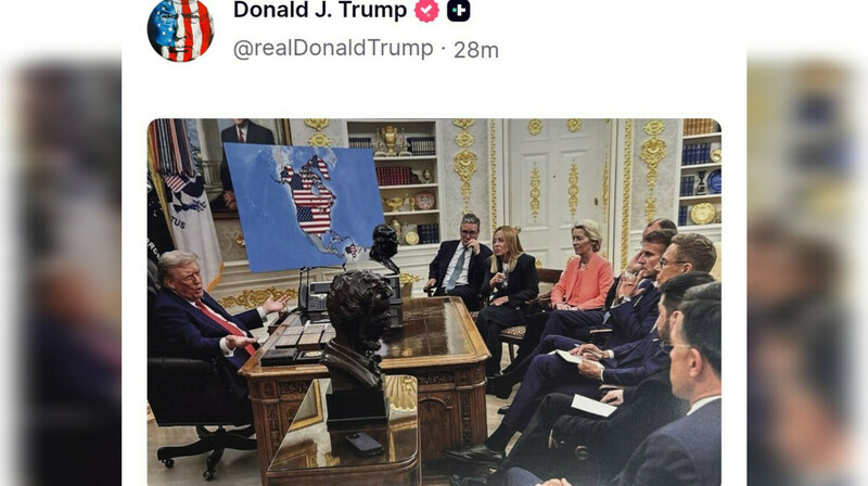 Трамп показал Европе карту с Канадой и Гренландией в составе США