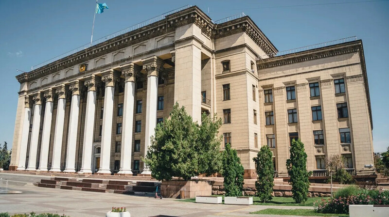 Историческое здание КБТУ перешло в госсобственность — фонд Назарбаева ведёт переговоры о его судьбе