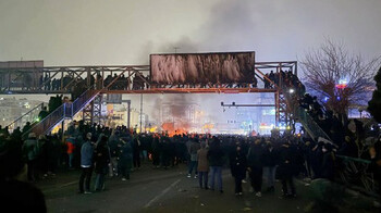 В Иране началась вторая волна протестов против режима аятоллы Хаменеи