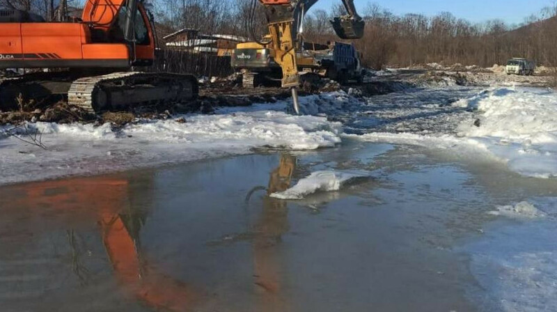 Шесть областей Казахстана готовят реки к весеннему паводку — работы на 110 км русел