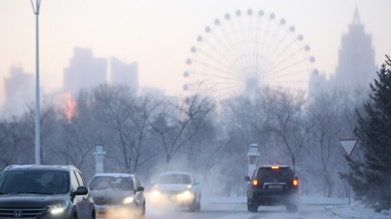 Школьники 0-9 классов второй смены в Астане перешли на дистанционное обучение из-за морозов