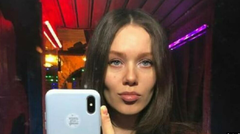 Казахстан приостановил экстрадицию активистки Емельяновой в Россию