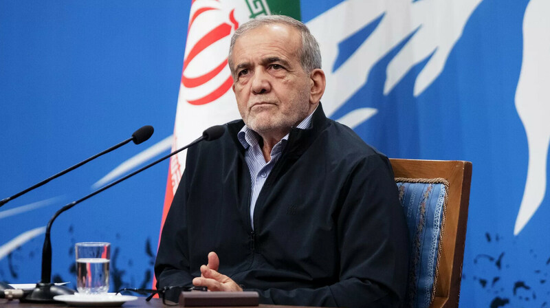 Президент Ирана жив: Пезешкиан пообещал отомстить за гибель Хаменеи