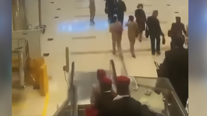 Беспилотник из Ирана ударил по аэропорту Дубая: четыре сотрудника пострадали