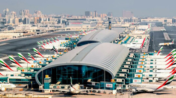 Аэропорт Дубая закрыт после атаки: полёты остановлены