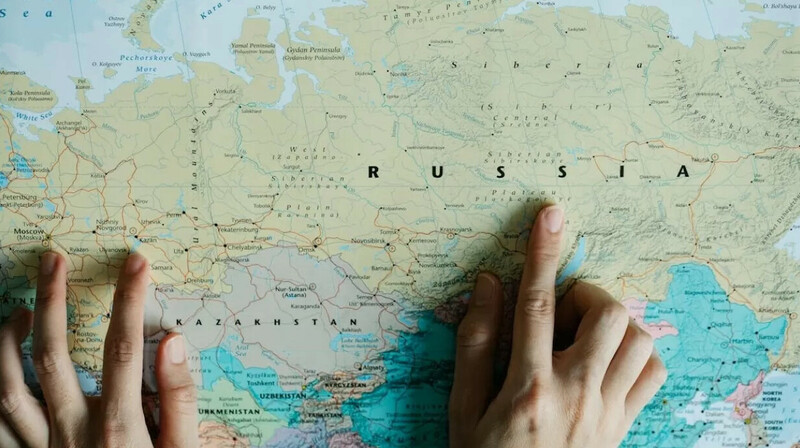 Массовая высылка российских эмигрантов из Казахстана: за антивоенные взгляды или за фальшивые документы