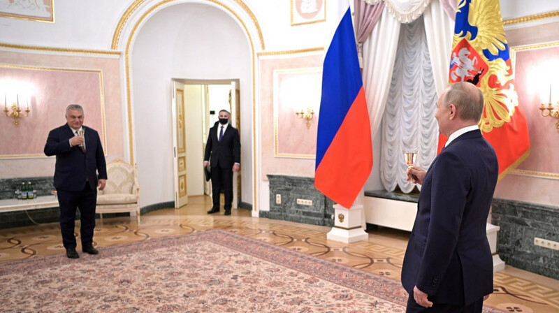 Politico: ЕС ограничил доступ Венгрии к конфиденциальным переговорам из-за риска утечек в Россию