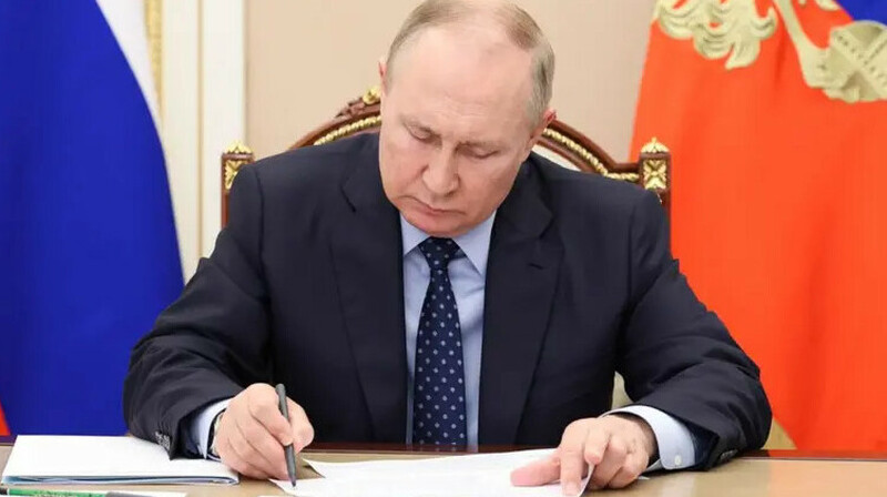 Путин разрешил выдавать ЧОПам боевое оружие для защиты объектов от беспилотников