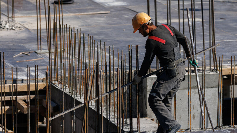 В Россию начали привозить трудовых мигрантов из Шри-Ланки из-за дефицита кадров