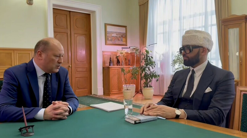 Блогер Николай Василенко после заезда на Ferrari по набережной отправит помощь на "СВО"