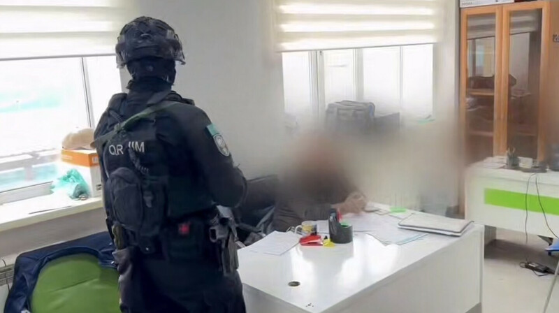 Спецназ в ЦОНе Актобе: накрыли подпольные "услуги" по регистрации иностранцев