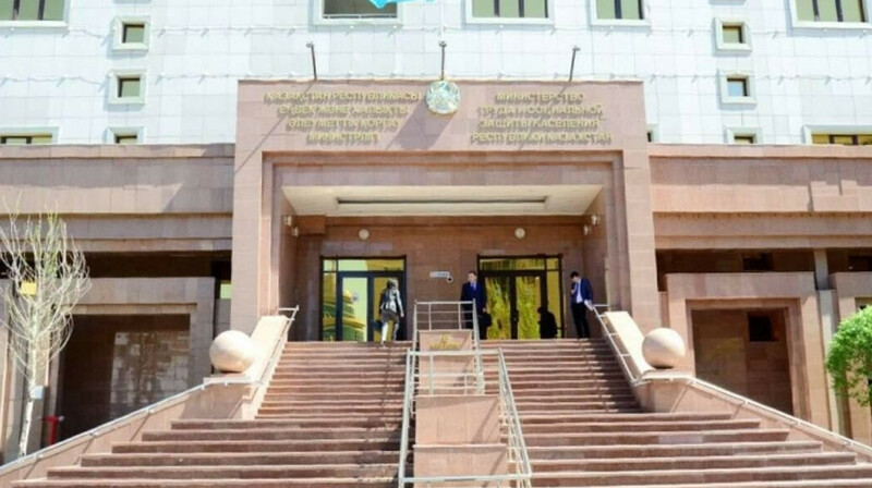 ПМЖ в Казахстане станет сложнее: кандидатов проверят по языку, данным и цифровому скорингу