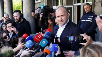 На парламентских выборах в Болгарии побеждает партия сторонника переговоров с Кремлем