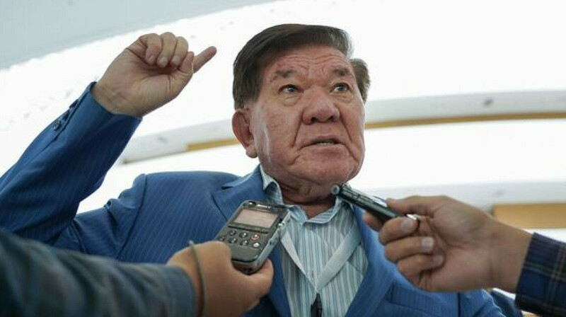 В Алматы проходит прощание с поэтом и общественным деятелем Мухтаром Шахановым