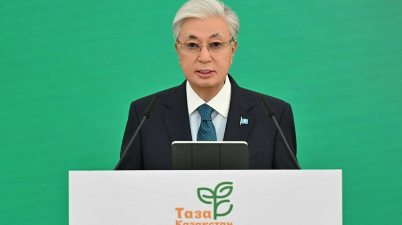 Токаев потребовал ужесточить наказание за жестокость к животным