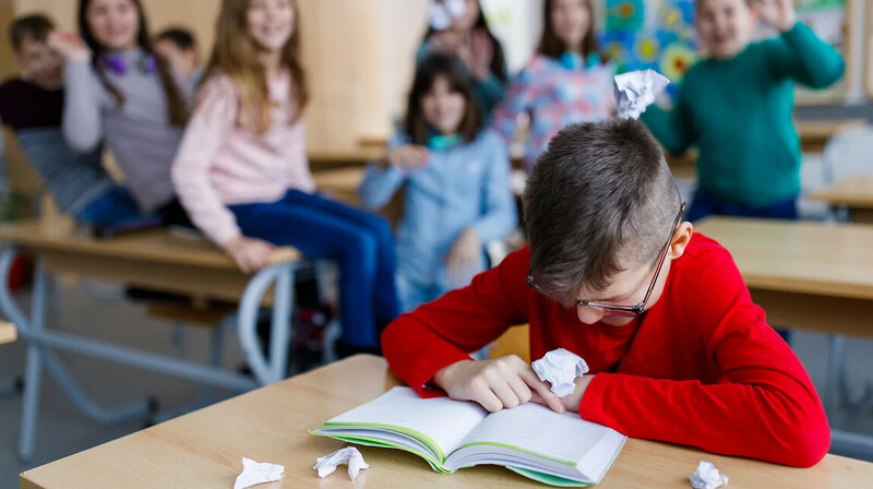 В Казахстане установили сроки реагирования на насилие и буллинг над детьми