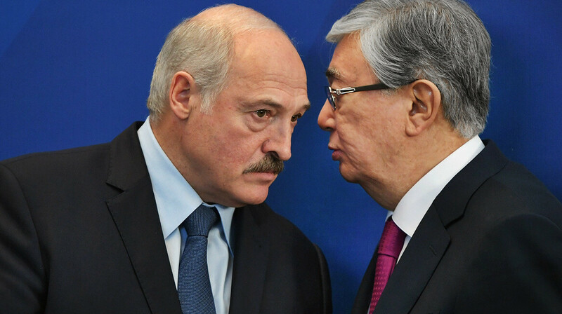 Токаев поблагодарил Лукашенко и Путина за освобождение дипломата, задержанного в Польше