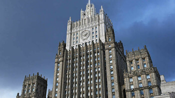 Россия объявила о "последовательных ударах" по Киеву и призвала иностранцев покинуть город