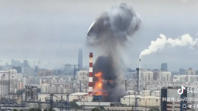 Причиной одного из взрывов на Московском НПЗ стала ракета российского ПВО