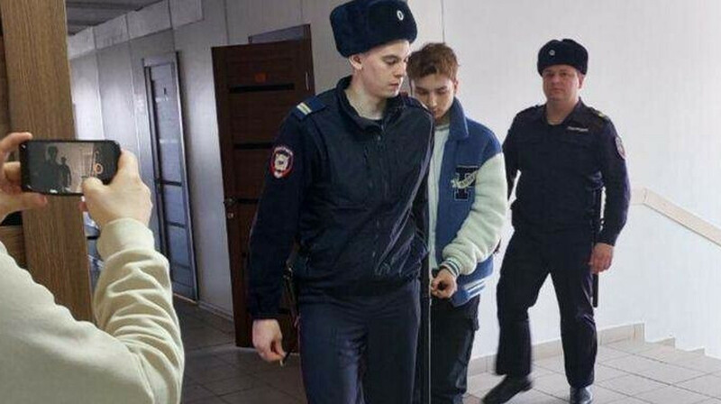 В Оренбурге вынесли первый в России приговор по делу об участии в "движении ЛГБТ"