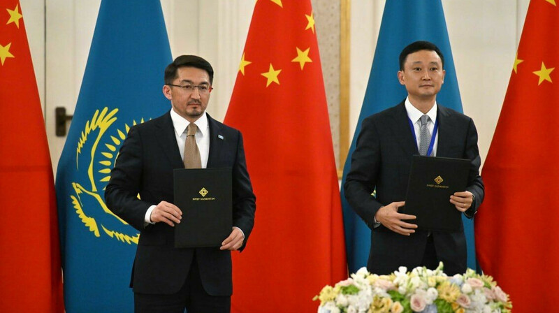 Казахстан и Китай подписали соглашения на $15 млрд