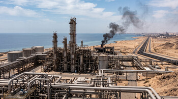 Хуситы атаковали нефтяную инфраструктуру Саудовской Аравии: НПЗ в Джидде прекратил работу