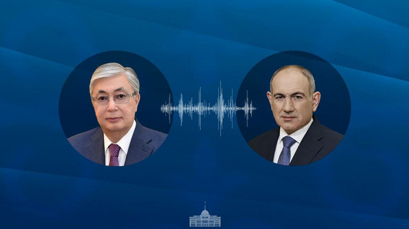 Токаев поздравил Пашиняна с переназначением на пост премьера Армении