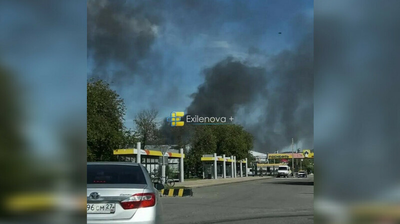 В Хабаровском крае горит крупный НПЗ "Роснефти"