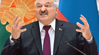 Лукашенко поздравил украинцев с 35-летием независимости