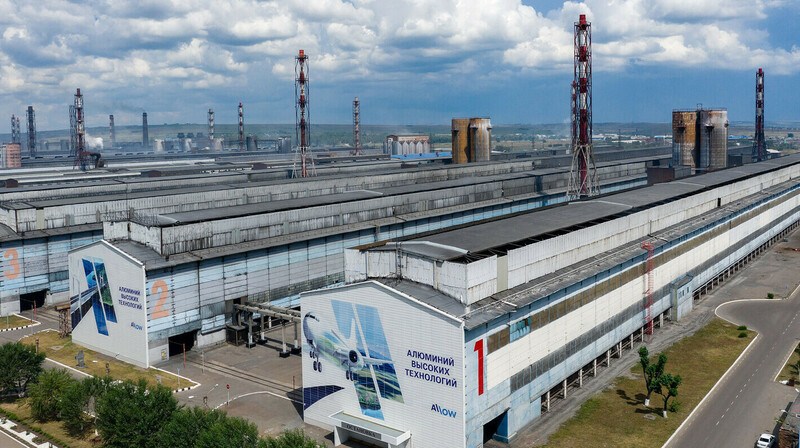 Российские предприятия штрафуют за отсутствие пулеметных постов и систем защиты от дронов