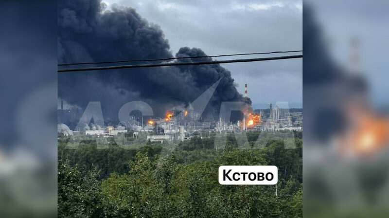 Все крупные НПЗ «Лукойла» в РФ прекратили работу после серии атак беспилотников — Reuters