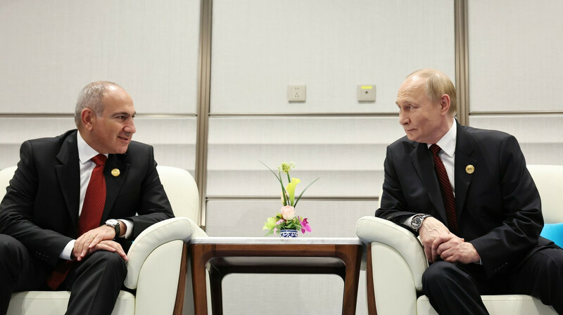 Путин и Пашинян обсудили в Бишкеке отношения Армении с ЕС и ЕАЭС