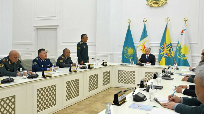 Токаев поручил за 10 дней подготовить План военной реформы